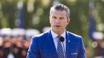 美國報(bào)復(fù)“伊斯蘭國”：持續(xù)數(shù)小時(shí)夜襲敘利亞境內(nèi)數(shù)十個(gè)疑似據(jù)點(diǎn)