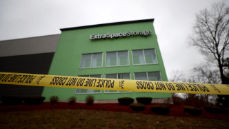 布朗大学枪案嫌犯经“绿卡抽签”赴美，特朗普下令暂停该计划