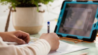 “3.99元”式盜版課擠壓正版研發(fā)，媒體：莫讓灰產(chǎn)阻礙教育創(chuàng)新