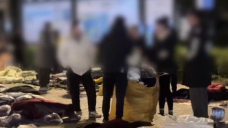 直播間“大牌尾貨”竟是回收箱舊衣服，央視曝光舊衣回收產(chǎn)業(yè)鏈內(nèi)幕