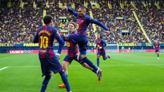 体坛联播｜曼联1比2不敌维拉，巴萨12月全胜收官