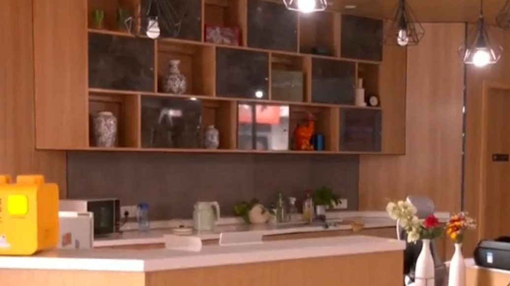 廣州一魔方公寓被指拖欠數(shù)十萬(wàn)租金，房東要求租客限期搬走