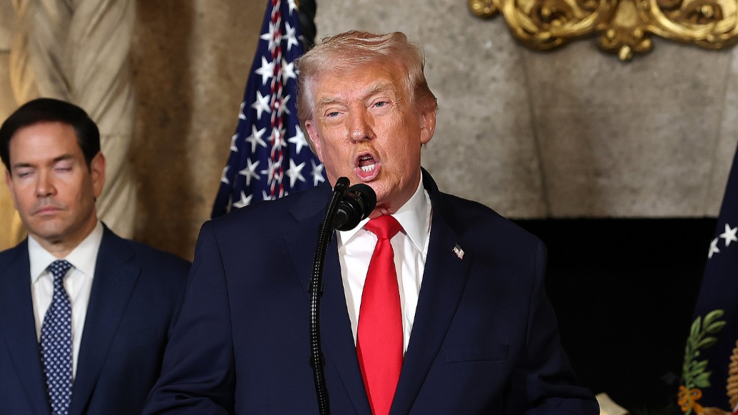 自曝为药价威胁马克龙,特朗普:你不听我的,我就加关税