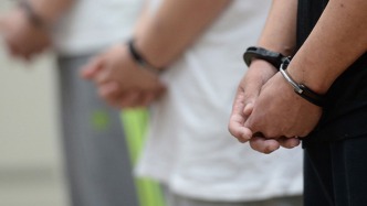 酒后设局诬告“强奸”，团伙八地流窜敲诈勒索被判刑