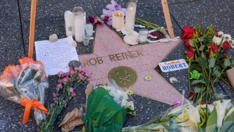 特朗普发小作文称《怦然心动》导演“精神错乱”招批评