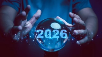 《The Verge》预测2026科技圈大事：折叠iPhone现身、更多AI硬件、OpenAI要IPO……