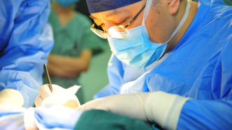 上海专家找到“最毒乳腺癌”高危患者最佳治疗方案，成果在国际顶刊发表