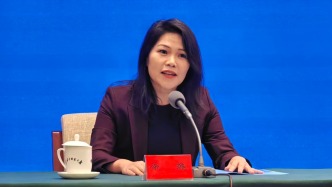 全总新任新闻发言人徐璐亮相新闻发布会