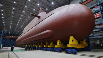 核观察｜朝鲜首次公开核潜艇照片，战力如何？释放何种信号？