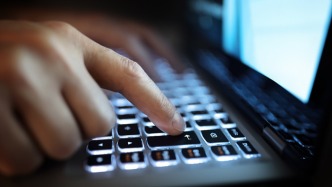 看似“寶藏網(wǎng)友”實(shí)則“竊密黑手”，國(guó)安部發(fā)布提醒