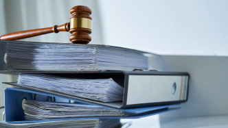 最高法发布商事仲裁司法审查年度报告：撤裁率仅为2.22%