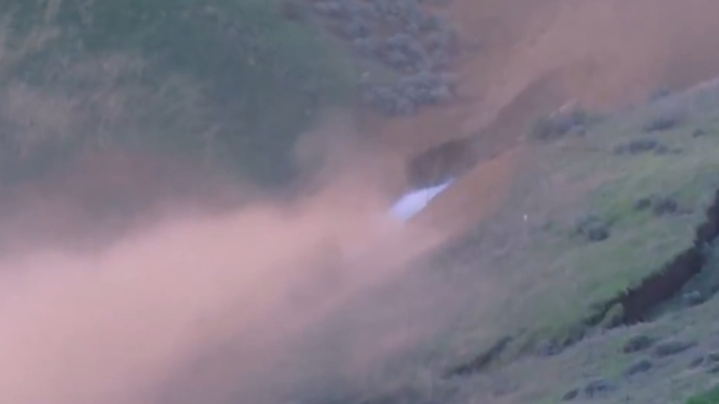 美加州一天然氣管道爆炸，2萬居民就地避難