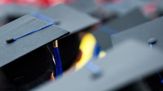 国务院学位委员会印发管理办法，支持少数有能力的博士生跨学科攻读硕士学位