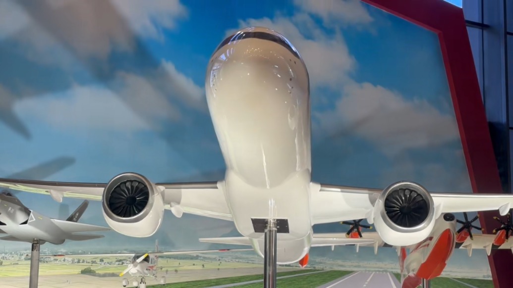 “国之重器”集合！福建舰、C919国产大飞机等大比例模型齐聚国博展出