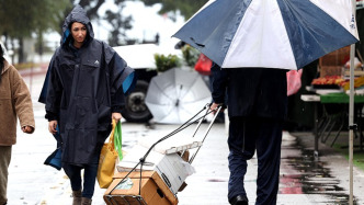 美国在混乱与撕裂中走向治理失序