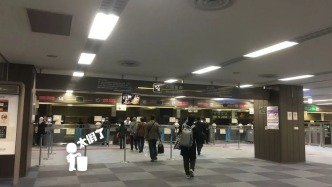 明查｜日本成田机场通关区分中国台湾与大陆？又是博流量的AI图