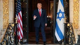 特朗普会晤内塔尼亚胡，就伊朗核问题再次发出威胁