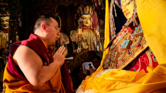 人民日?qǐng)?bào)刊文：歷史鏡鑒，啟示未來——寫在十一世班禪坐床30周年