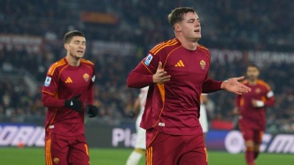 体坛联播｜罗马升至意甲第四，洛夫顿爆发助上海男篮四连胜