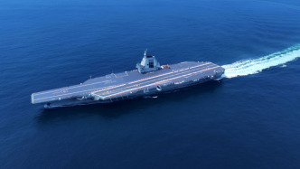 2025军势｜海军武器：航母发展依然受重视，无人潜航器参战开启海战新模式