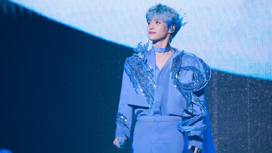 藝人梓渝在酒店走廊監(jiān)控視頻泄露，湖北鄂州皇冠假日酒店致歉：開除涉事員工