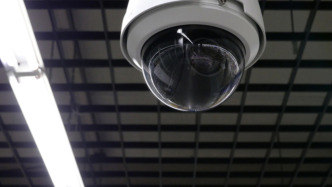 株洲一中學(xué)拆除私裝教室監(jiān)控：杜絕違規(guī)監(jiān)控影響心態(tài)、侵犯隱私可能