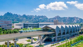 时评丨挥别2025，当城市习惯了延时守候