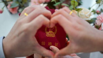1551對！上海創(chuàng)二十年來元旦單日結婚登記量新高