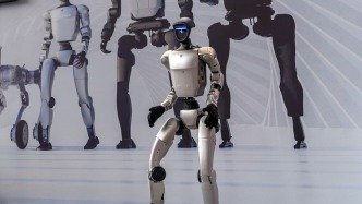 中青调查：你最想让人形机器人做什么？期待它应用在哪些领域？