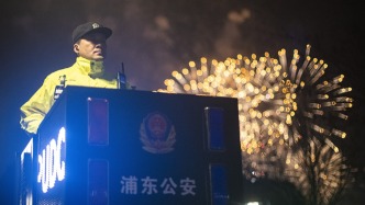 元旦假期上海多个景点迎大客流，警方多举措守护