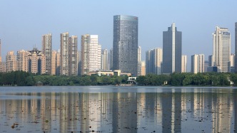 《求是》雜志特約評論員：改善和穩(wěn)定房地產(chǎn)市場預(yù)期