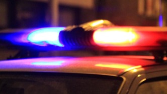 浙江金华警方：育儿嫂邹某某给孩子喂食安眠类药物，已被控制