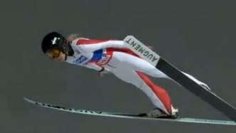 曾坪世界杯夺银，实现该项目中国队奖牌零的突破