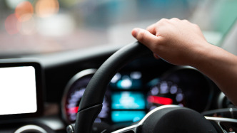 長春一網(wǎng)約車司機辱罵威脅乘客，官方：吊銷從業(yè)資格證，其平臺賬號已被封