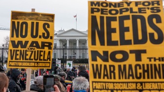 美国100多个城市示威抗议袭击委内瑞拉