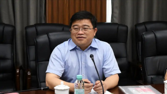 在党内搞政治攀附，广西来宾市人大常委会原主任沙君俊被双开