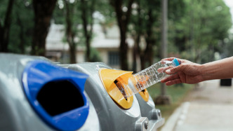 新华时评：莫让“野景点”沦为垃圾场