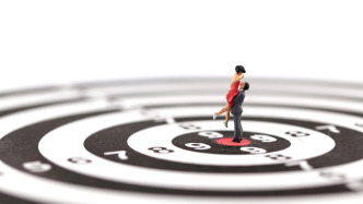 跨境婚恋“杀猪盘”电诈典型案例：虚构人设、谎称交友、引诱投资