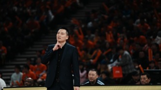 球隊30周年紀念日感觸良多！盧偉盼年輕人持續(xù)沉淀拿下冠軍