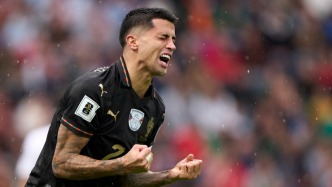 体坛联播｜坎塞洛租借加盟巴萨，格瓦迪奥尔右腿胫骨骨折