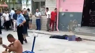 “兰州瓜农刺伤城管”案一审宣判，判决书详解两被告人为何获减轻处罚