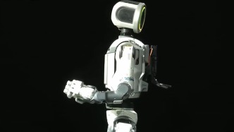 波士頓動(dòng)力人形機(jī)器人首秀CES：自主移動(dòng)、自主充電換電、共享智能