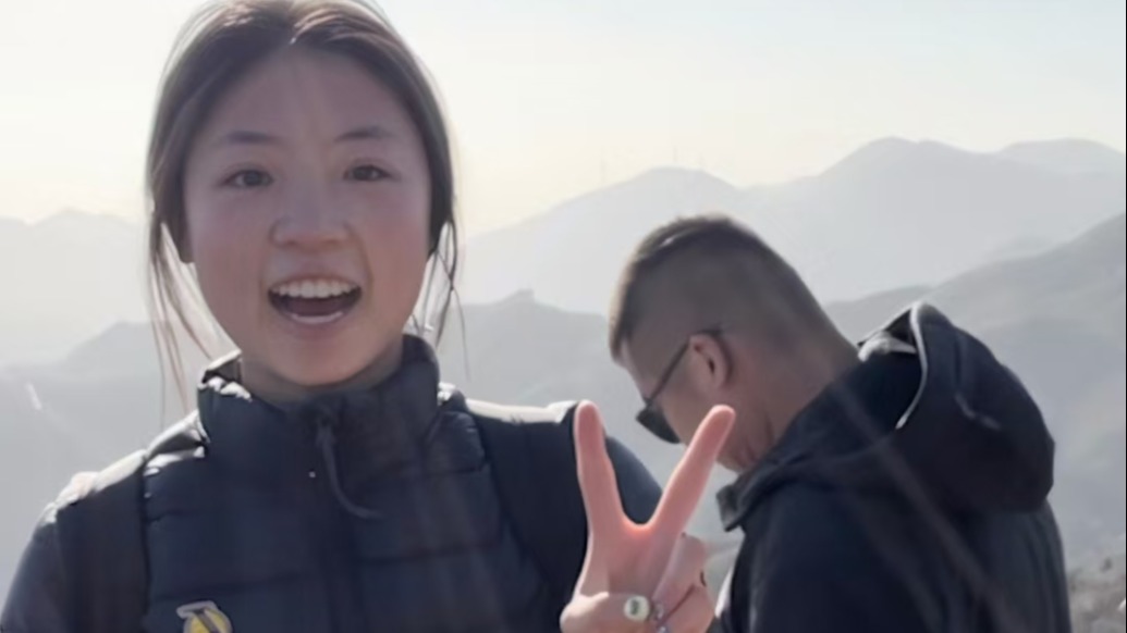 “愿永远保有对幸福的感知力”，长城吟诗的女孩视频超七百万点赞