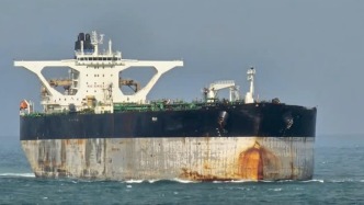 俄羅斯派潛艇為遭美攔截的油輪護(hù)航