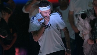 内马尔与桑托斯续约，希望抓住参加世界杯的最后机会