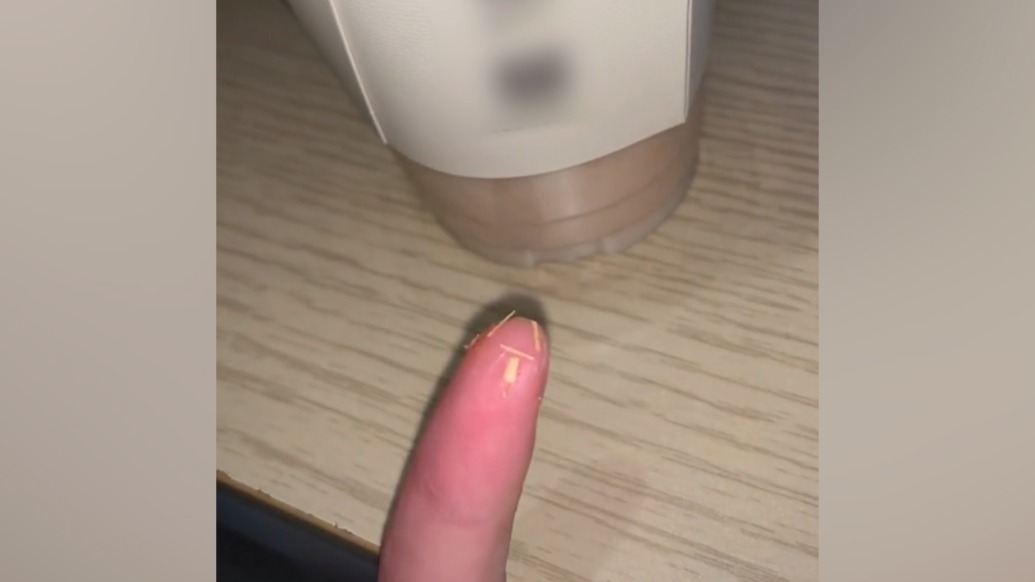 酸奶里喝出木屑？武漢一茉酸奶門店否認(rèn)：已經(jīng)報(bào)警，市監(jiān)局已調(diào)查