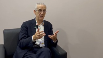 美国前气候特使斯特恩答澎湃：特朗普政府在气候问题上的立场“极其愚蠢”