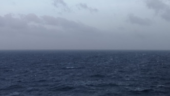 美國(guó)官員稱(chēng)美方正在加勒比?？垩阂凰颐麨椤皧W利娜”的油輪