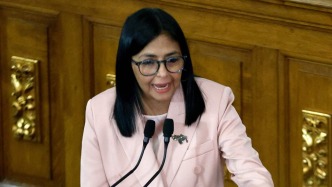 委内瑞拉代总统：正为争取马杜罗夫妇获释持续努力