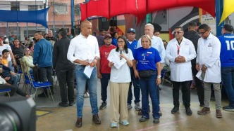 委内瑞拉代总统：誓要解救马杜罗夫妇